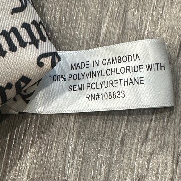 Juicy Couture Monogram Black Gothic Script Fishnet Print Mini Shoulder Bag Y2K - Picture 9 of 10